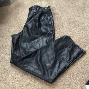 Cropped ankle leather pants